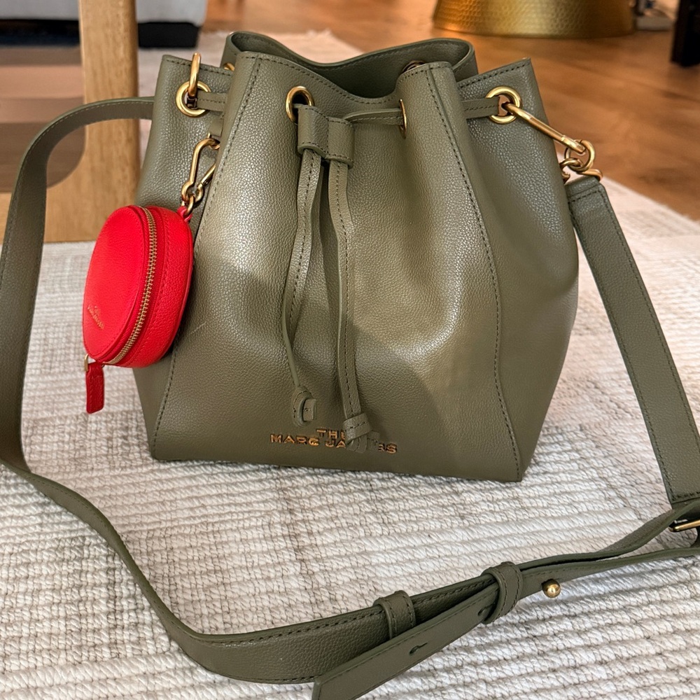 Marc Jacobs Green Leather Crossbody Bucket Bag